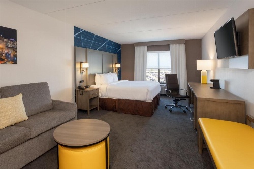 Comfort Inn & Suites Buffalo Airport image 12