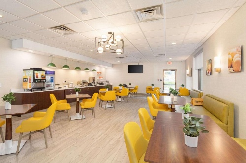 Comfort Inn & Suites Buffalo Airport image 14