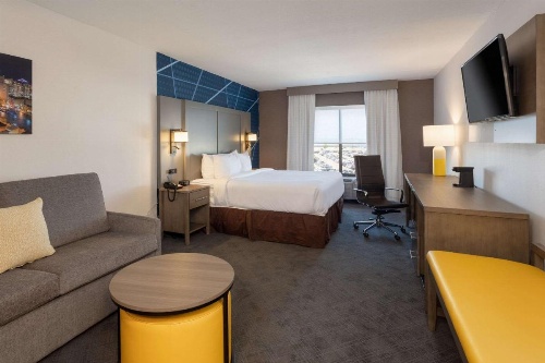Comfort Inn & Suites Buffalo Airport image 20