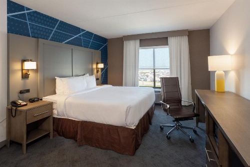 Comfort Inn & Suites Buffalo Airport image 9